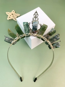 Handmade green crystal crown headband featuring raw stone columns and wire-wrapped metal details