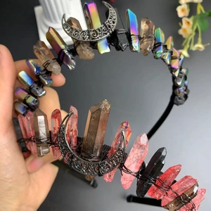 Serre-tête couronne gothique en cristal fait main avec charmes lune et pierres noires