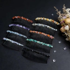 Coffret de peignes à cheveux faits main avec cristaux naturels et pierres pour coiffures de fête