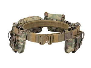 Τακτική ζώνη multicam με θήκες MOLLE και μεταλλική πόρπη γρήγορης αποδέσμευσης σε κοντινό