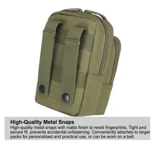 Détails arrière d'une pochette tactique avec sangles MOLLE et fermeture éclair double