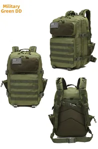Tre viste dello zaino tattico verde militare con tasca laterale a rete e sistema MOLLE