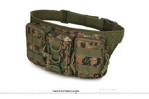 Detail van tactische heuptas in jungle digitale camo met drie vakken met ritssluiting
