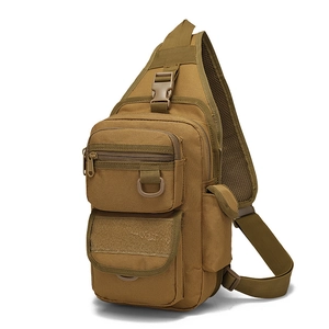 Taktische khakifarbene Brusttasche mit mehreren Taschen und verstellbarem Netzriemen