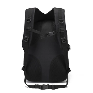 Taktischer Outdoor-Rucksack mit ergonomischen S-förmigen Netzschultergurten und D-Ringen