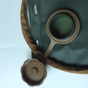 Detailed macro view of 3L hydration bladder showing capacity scale and large screw cap
