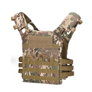 Chaleco táctico multicam con sistema MOLLE y forro de malla transpirable interior
