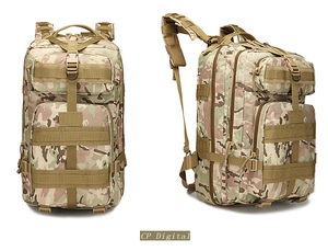 Detailweergave van de tactische CP Digital camouflage rugzak met MOLLE-systeem en ritssluitingen