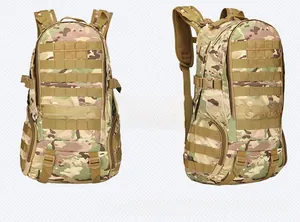 Vues de face et de côté du sac à dos tactique CP camo 35L avec système MOLLE