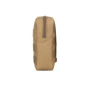 Vue latérale de la pochette tactique en nylon avec système MOLLE et tissu kaki résistant