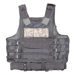 Ademend donkergrijs tactisch vest van mesh met Tiger Division geborduurde patch