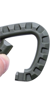 Detail showing tactical army green D-ring buckle with anti-slip texture and elastic mechanism