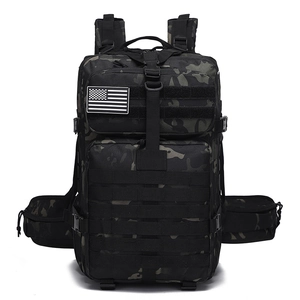 Taktischer Camouflage-Rucksack mit robustem MOLLE-System und wasserfestem Nylongewebe