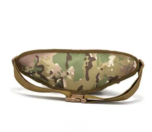Vue arrière du sac banane tactique camouflage avec sangle réglable et boucle à dégagement