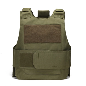 Détail du gilet tactique vert militaire en nylon durable avec panneaux velcro