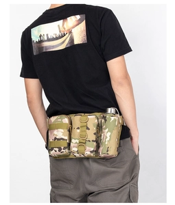 Vue détaillée du sac banane tactique camouflage avec porte-bouteille et attaches MOLLE