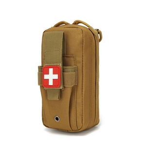Taktische Sanitätstasche aus khakifarbenem Nylon mit MOLLE-System und Kreuz-Patch