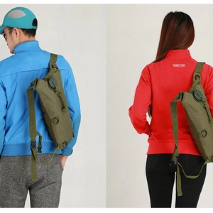 Army green tactical hydration backpack for outdoor cycling hiking with adjustable straps