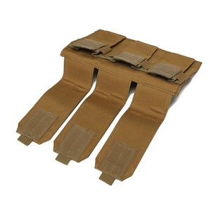 Poche triple pour chargeurs tactique en nylon coyote tan avec système Molle et sangles