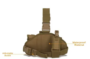 Tactical leg bag in khaki waterproof fabric with adjustable buckles and quick release straps