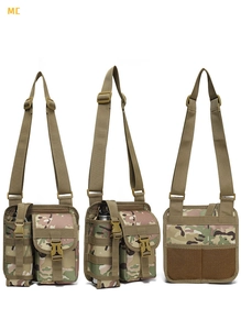 Détails du sac tactique camouflage avec porte-bouteille latéral et boucles robustes