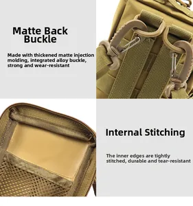Detailweergave van kaki tactische heuptas met gespen van legering en versterkte naden