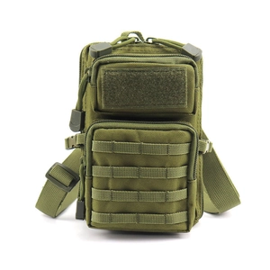 Legergroene tactische heuptas met MOLLE-systeem en klittenband voor outdoor activiteiten