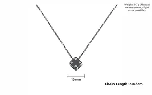 Détails du pendentif dé noir 10mm et de la chaîne en acier inoxydable de poids 9,7g