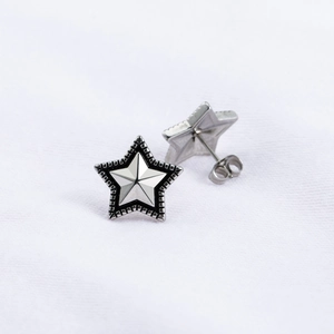 Retro stainless steel star stud earrings with vintage embossed details and butterfly backings