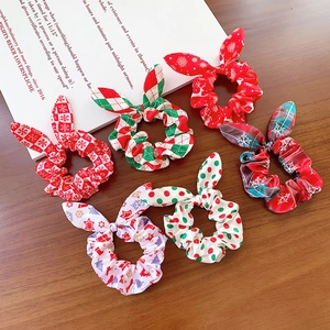 6er-Set Haargummis im Weihnachtsdesign mit Hasenohren-Schleifen und Schneeflocken-Mustern