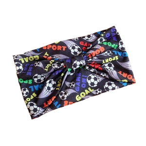 Schwarzes elastisches Sportstirnband mit Fußballmotiven und motivierenden Schriftzügen