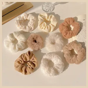 Lot de 9 chouchous en peluche aux tons terre avec velours côtelé et fausse fourrure