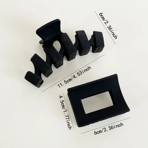Matte black hair claw clips set with wave and square designs for women accessories