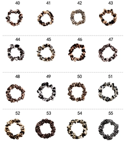 Collection de 16 chouchous en satin aux motifs animaux léopard et serpentins