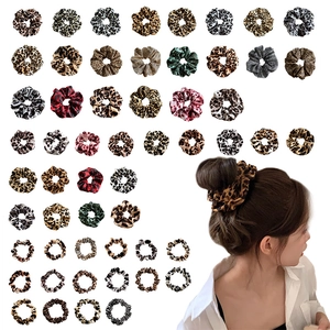 Chouchous en Satin Imprimé Animal Vintage Élastiques à Cheveux en Tissu Doux Motif Léopard Vache pour Femmes Coiffage Quotidien