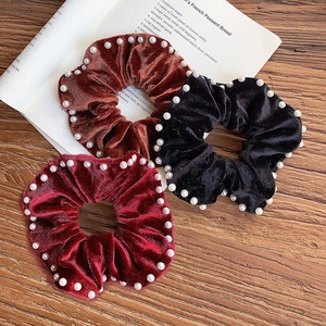 Vintage Velvet Artificial Pearl Large Scrunchies For Women Elegant Retro Elastic Hair Ties Ponytail Holder Luxury Hair Accessories