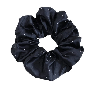 Chouchou élégant en satin noir avec strass scintillants pour accessoires de coiffure femme