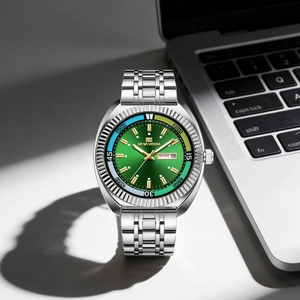 Men's business quartz watch with green sunray dial and silver stainless steel strap