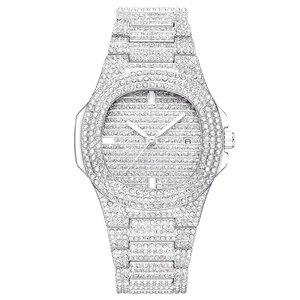 Montre de luxe pour hommes en argent avec sertissage de diamants et guichet de date