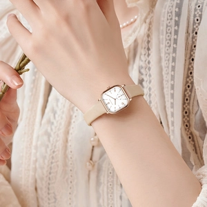 Elegant Women Square Quartz Watch Rose Gold Alloy Case Genuine Leather Strap Minimalist Roman Numerals Ladies Wristwatch Business Casual Waterproof Timepiece