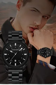 Vue détaillée de la montre d'affaires en acier noir avec affichage de la date et bracelet métal