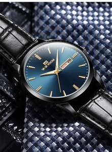 Makro-Detail der VAVA VOOM Uhr mit blauem Zifferblatt und Lederarmband-Struktur