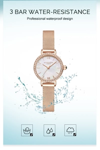Détail montrant l'étanchéité 3 BAR de la montre en maille or rose avec effets d'éclaboussures