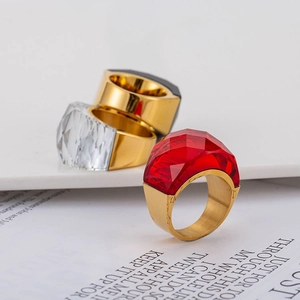 Kühner Hip Hop Edelstahl 18K Vergoldeter Glasring Für Damen Herren Großer Facettierter Kristall Geometrischer Statement Ring Schmuck