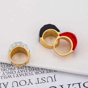 Hip-Hop-Ringe aus 18 Karat vergoldetem Edelstahl mit bunten facettierten Edelsteinen