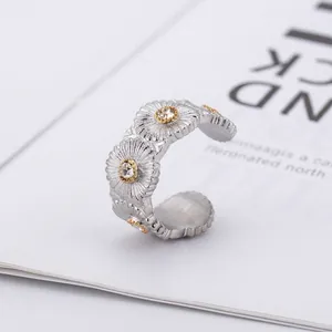 Bague Réglable en Acier Inoxydable Petite Marguerite Avec Zircone Cubique Plaqué Or 18K Bicolore Vintage pour Femme