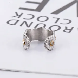 Bague marguerite en acier inoxydable bicolore plaqué or 18K avec zircone brillant
