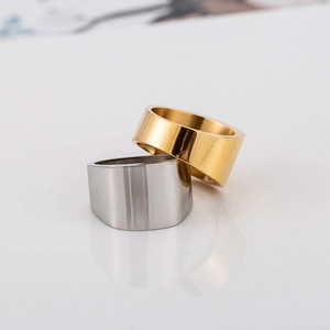 Minimalistische 18K vergulde en zilveren titanium stalen ringen met spiegelglans