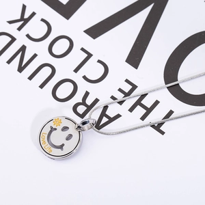 Hip-hop smiley face pendant necklace with gold clover and snake chain for men and women