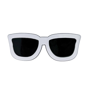 Pince à cheveux créative lunettes de soleil noir et blanc au design 2D minimaliste pour femme